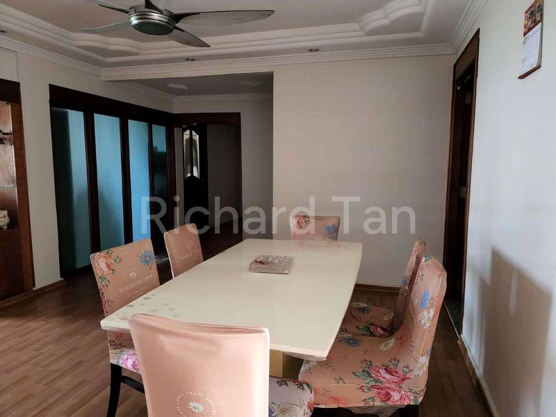 5 Room (5I) HDB for Sale in  549 Woodlands Drive 44 - Image 4